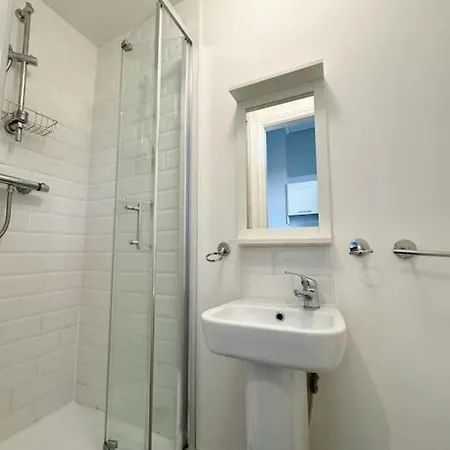 Cozy Beside Croke Park